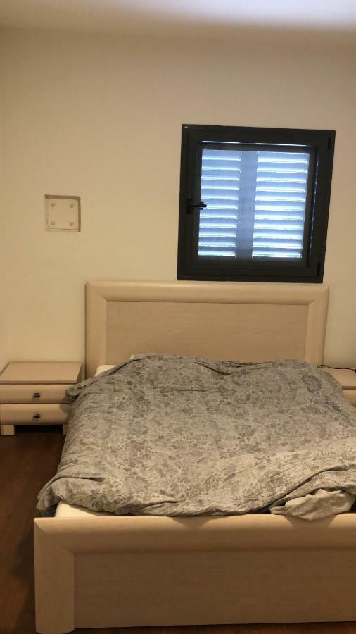 29 Efraim Street Apartment Modi'in Maccabim Re'ut Bagian luar foto